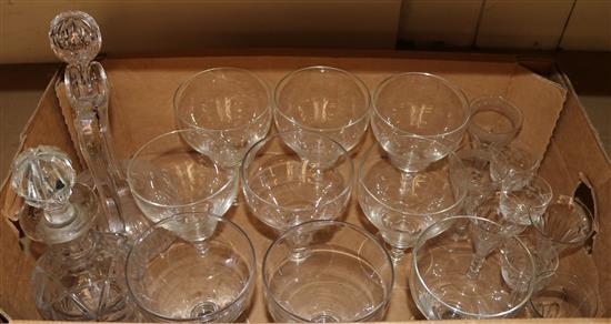 Assorted glassware(-)